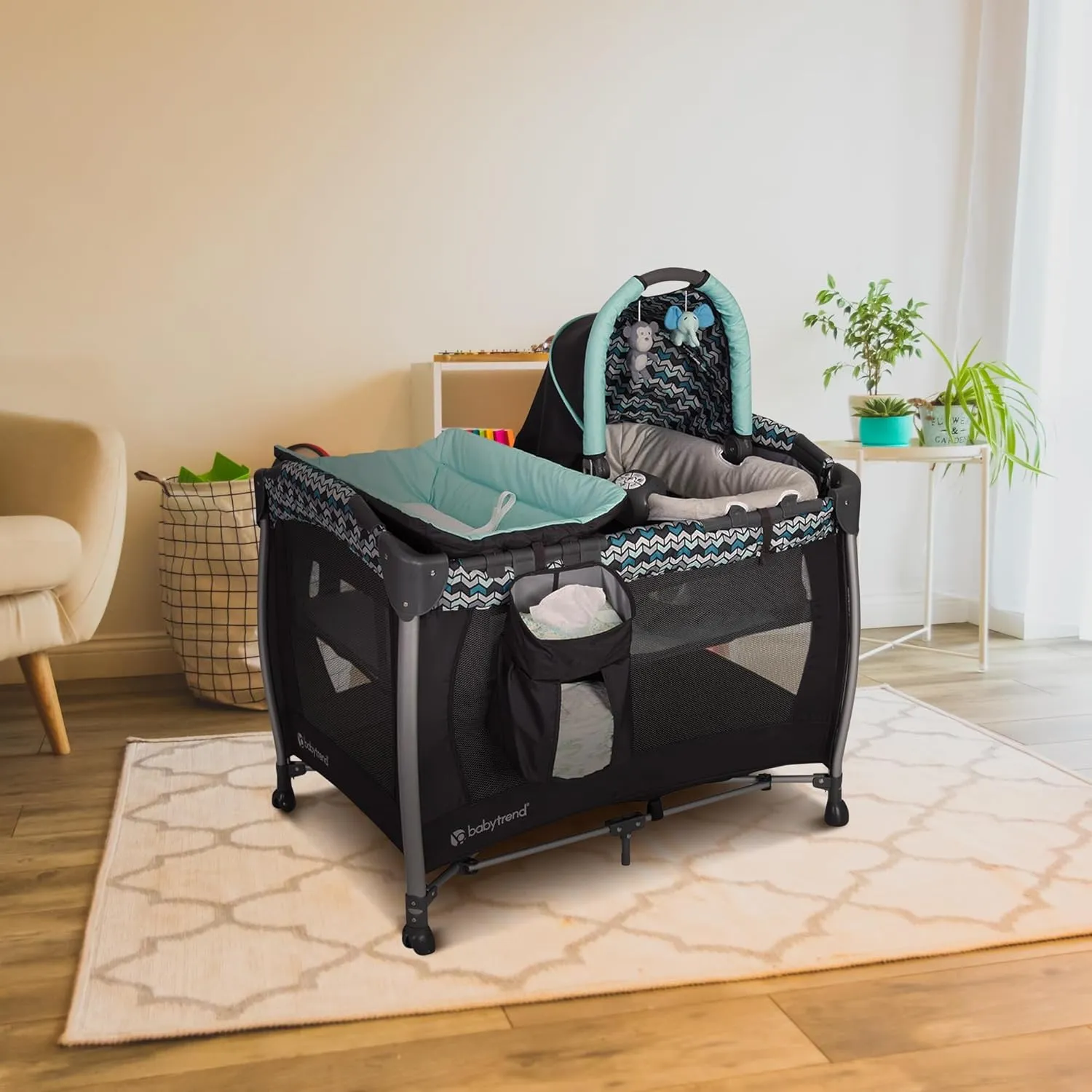 Baby Trend Resort Elite Nursery Center Playard, Laguna